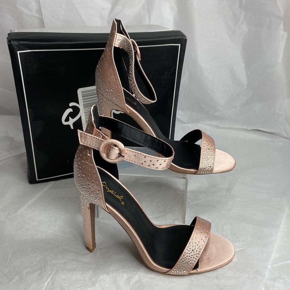 Qupid size 6 blush satin ankle strap sandals with 4” heel in box minor flaw